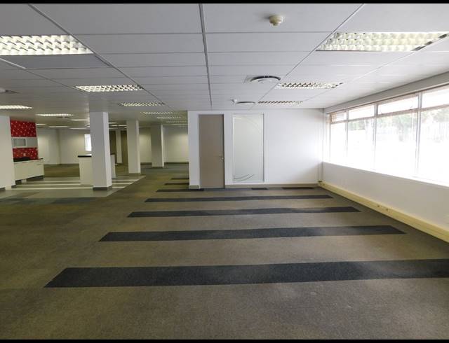 938M² OFFICE TO LET IN ILLOVO